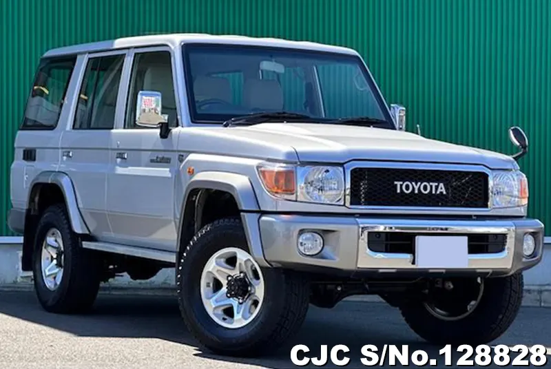 Toyota / Land Cruiser 2015