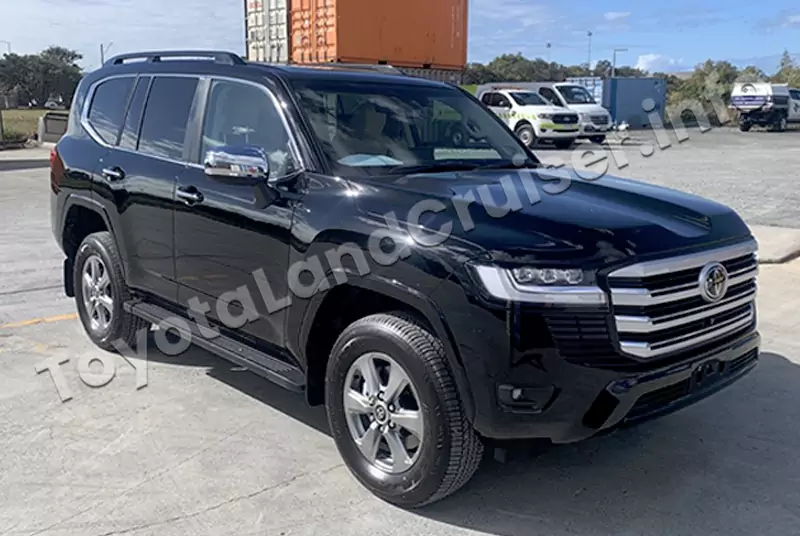 TOYOTA LANDCRUISER 300 SAHARA