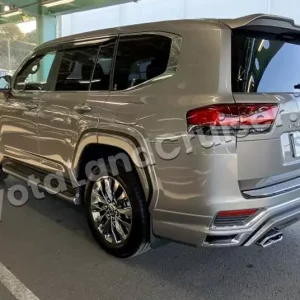 TOYOTA LANDCRUISER 300 ZX 4WD