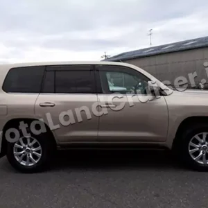 TOYOTA LANDCRUISER 200 AX-G