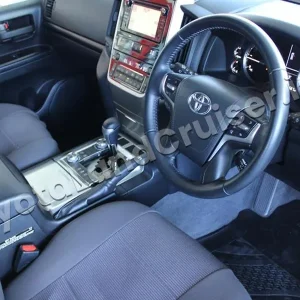 TOYOTA LANDCRUISER 200 GXL