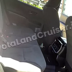 TOYOTA LANDCRUISER 300 GXL